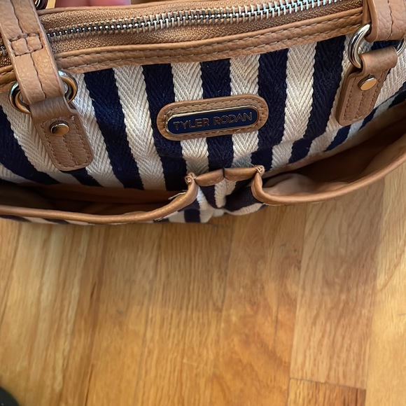 Tyler Rodan Shoulder Bag/Purse. Navy/Off White /Tan EUC - Picture 3 of 8